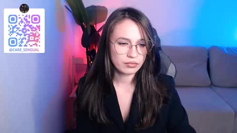 Mary online show from 10/23/25, 03:22