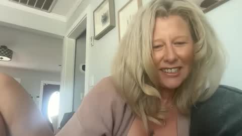 carebear5719 online show from 03/21/26, 05:27