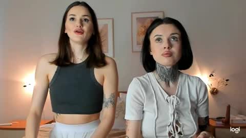 Snapshot of caressyourself chatting on 01/12/25, 08:14 caressyourself online show from 01/12/25, 08:14