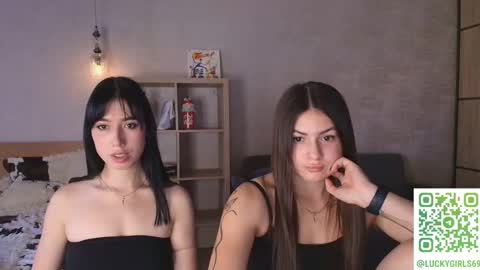 Snapshot of caressyourself chatting on 09/22/25, 12:07 caressyourself online show from 09/22/25, 12:07