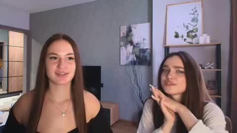 Snapshot of caressyourself chatting on 11/21/25, 08:24 caressyourself online show from 11/21/25, 08:24