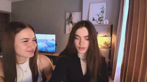 Snapshot of caressyourself chatting on 11/30/25, 05:22 caressyourself online show from 11/30/25, 05:22