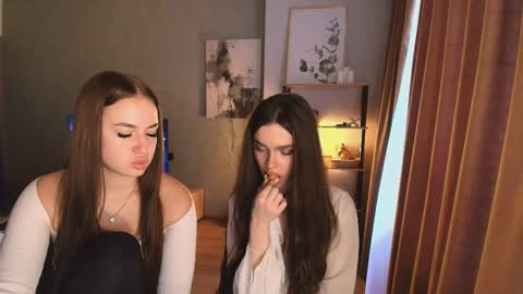 Snapshot of caressyourself chatting on 12/01/25, 05:34 caressyourself online show from 12/01/25, 05:34