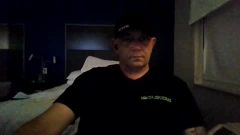 Snapshot of carguy4fun chatting on 05/02/26, 01:21 carcouple4fun online show from 05/02/26, 01:21