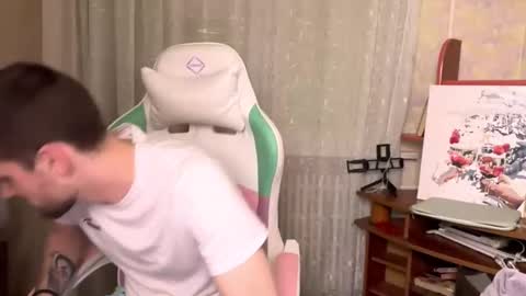 Cari online show from 11/27/25, 07:49