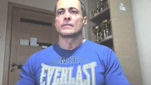 Laz online show from 12/21/25, 05:53