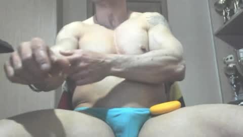 Snapshot of carin_the_body chatting on 04/19/26, 06:21 Laz online show from 04/19/26, 06:21