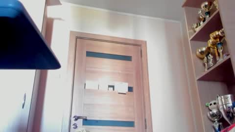 Snapshot of carin_the_body chatting on 04/20/26, 11:57 Laz online show from 04/20/26, 11:57