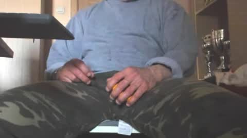 Snapshot of carin_the_body chatting on 04/23/26, 03:36 Laz online show from 04/23/26, 03:36