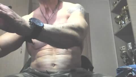 Snapshot of carin_the_body chatting on 05/01/26, 07:40 Laz online show from 05/01/26, 07:40