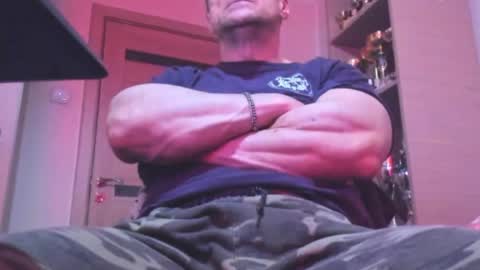 Snapshot of carin_the_body chatting on 05/04/26, 04:08 Laz online show from 05/04/26, 04:08