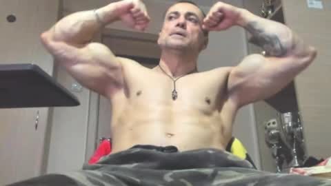 Snapshot of carin_the_body chatting on 05/04/26, 09:44 Laz online show from 05/04/26, 09:44