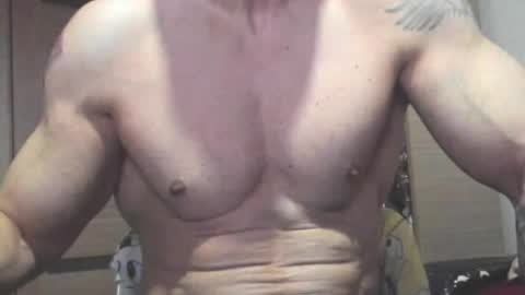 Snapshot of carin_the_body chatting on 05/20/26, 03:34 Laz online show from 05/20/26, 03:34
