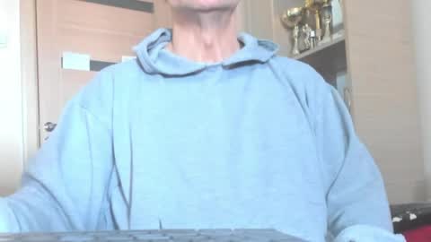Snapshot of carin_the_body chatting on 05/22/26, 11:05 Laz online show from 05/22/26, 11:05
