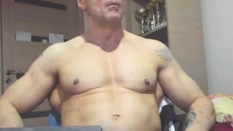 Snapshot of carin_the_body chatting on 05/27/26, 10:40 Laz online show from 05/27/26, 10:40