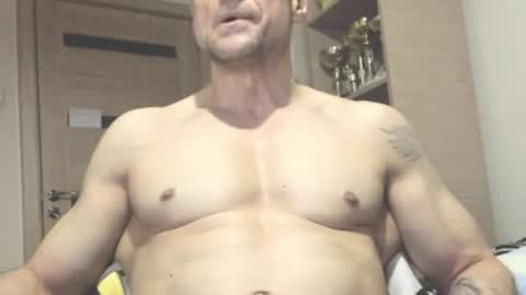Snapshot of carin_the_body chatting on 06/11/26, 06:50 Laz online show from 06/11/26, 06:50