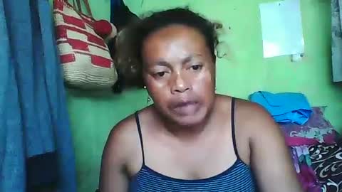 carinesexy69 online show from 12/02/24, 09:45