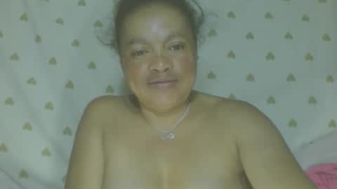 Snapshot of carinesexy69 chatting on 06/06/26, 11:53 carinesexy69 online show from 06/06/26, 11:53