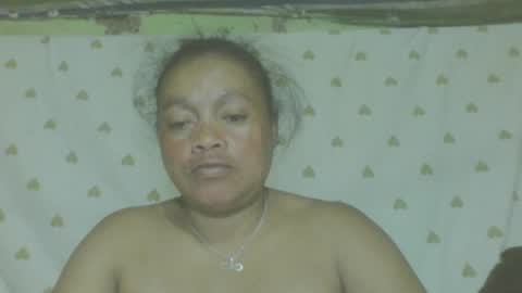 Snapshot of carinesexy69 chatting on 07/15/26, 06:35 carinesexy69 online show from 07/15/26, 06:35