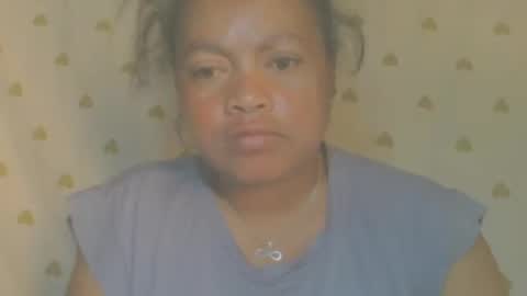 Snapshot of carinesexy69 chatting on 07/26/26, 07:04 carinesexy69 online show from 07/26/26, 07:04