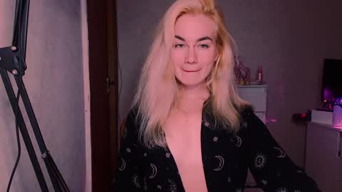 Carin online show from 10/01/25, 07:42