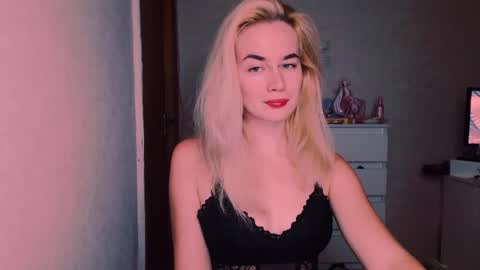 Carin online show from 10/22/25, 07:02