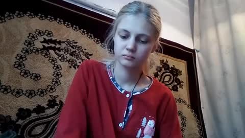 Kira online show from 05/08/26, 02:28
