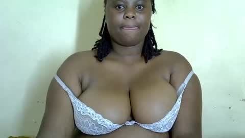 Snapshot of carisweet chatting on 03/03/26, 04:46 carisweet online show from 03/03/26, 04:46