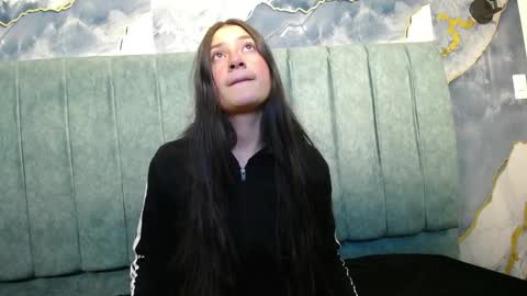 Carito online show from 11/13/25, 03:27