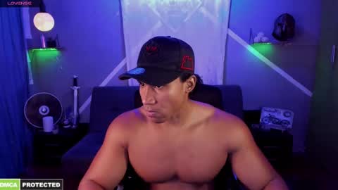 Snapshot of carl_smithh chatting on 09/09/25, 07:13 Carl online show from 09/09/25, 07:13