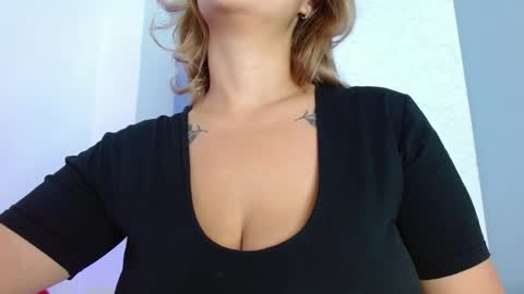 Carla online show from 04/17/26, 11:57