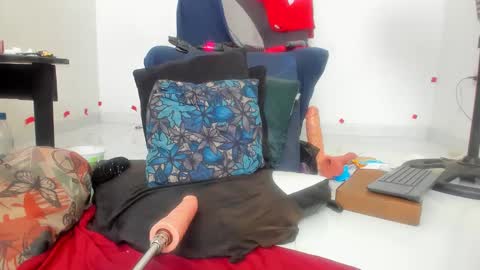 carla_prestige online show from 10/10/25, 01:32