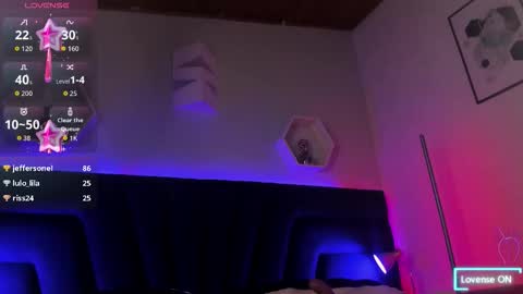 carla online show from 12/01/25, 11:04