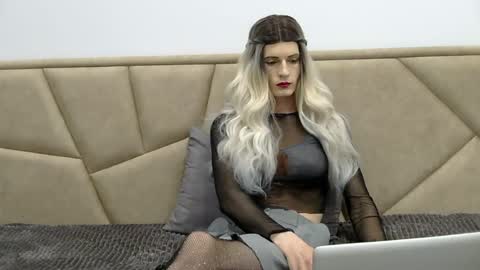 Snapshot of carla_rosson chatting on 05/13/26, 09:11 sexy online show from 05/13/26, 09:11