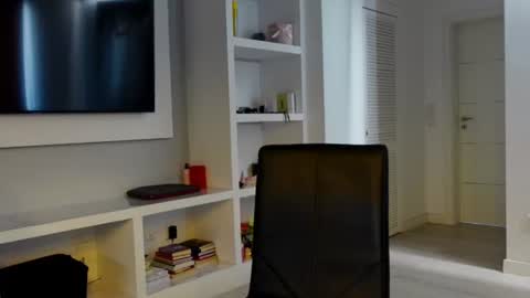 carla_secretary online show from 06/17/26, 01:23