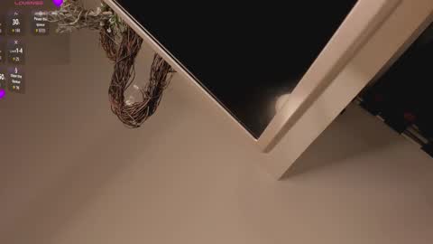 Carla online show from 11/10/25, 01:04