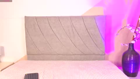 carla online show from 09/15/25, 05:51