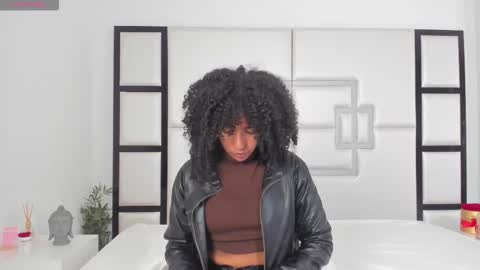 Snapshot of carlamarcuzzi chatting on 01/11/26, 07:52 Carla online show from 01/11/26, 07:52