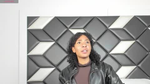 Snapshot of carlamarcuzzi chatting on 01/13/26, 08:47 Carla online show from 01/13/26, 08:47