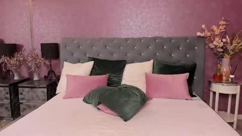 carlareys online show from 03/09/25, 01:59