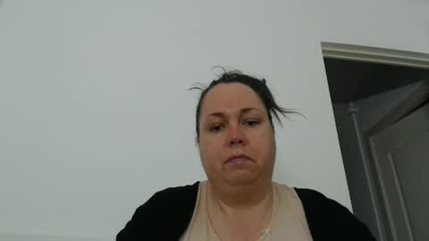 Snapshot of carlaruth chatting on 04/14/26, 03:01 Carlaruth online show from 04/14/26, 03:01