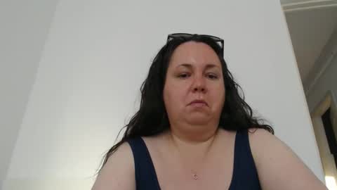 Snapshot of carlaruth chatting on 04/19/26, 04:12 Carlaruth online show from 04/19/26, 04:12
