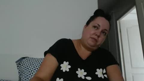 Snapshot of carlaruth chatting on 05/08/26, 04:56 Carlaruth online show from 05/08/26, 04:56