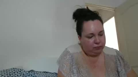 Snapshot of carlaruth chatting on 05/16/26, 05:15 Carlaruth online show from 05/16/26, 05:15