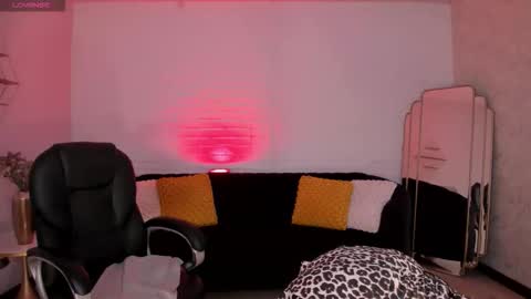 Carla online show from 09/18/25, 03:08