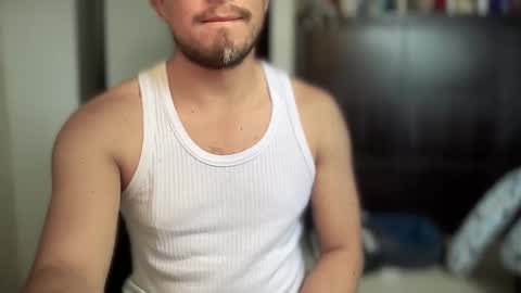 Snapshot of carlcarlinches4 chatting on 03/03/25, 04:35 carlcarlinches4 online show from 03/03/25, 04:35