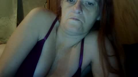 carleeswoman08 online show from 10/24/25, 12:12