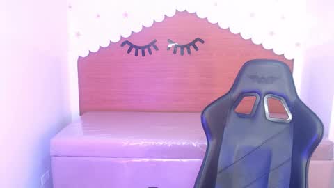 CARLYE   online show from 11/15/25, 03:15