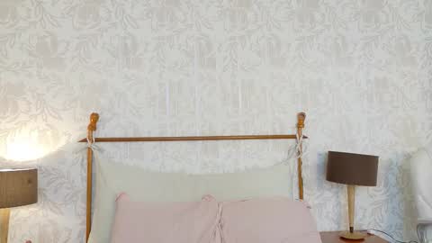 Snapshot of carline_jones chatting on 02/21/26, 11:22 Carline online show from 02/21/26, 11:22