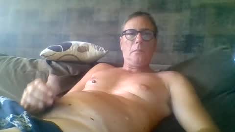 Snapshot of carlonebraska112233 chatting on 07/17/26, 01:40 carlonebraska112233 online show from 07/17/26, 01:40